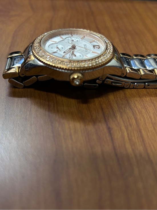 s-l400.jpg Bulova 98N101 Two-Tone Rose Gold and Silver Crystal Bezel Ladies Watch